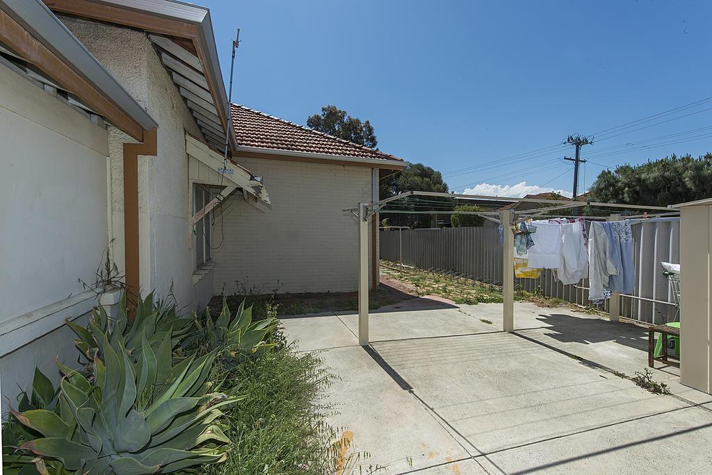 Victoria Park Lodge - Perth — Photos 1